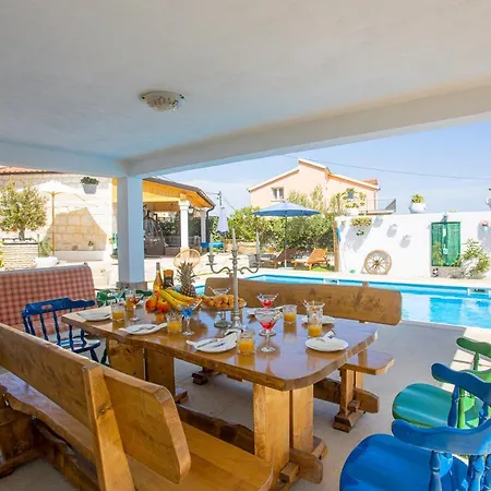 Villa Marela With Heated Swimming Pool *